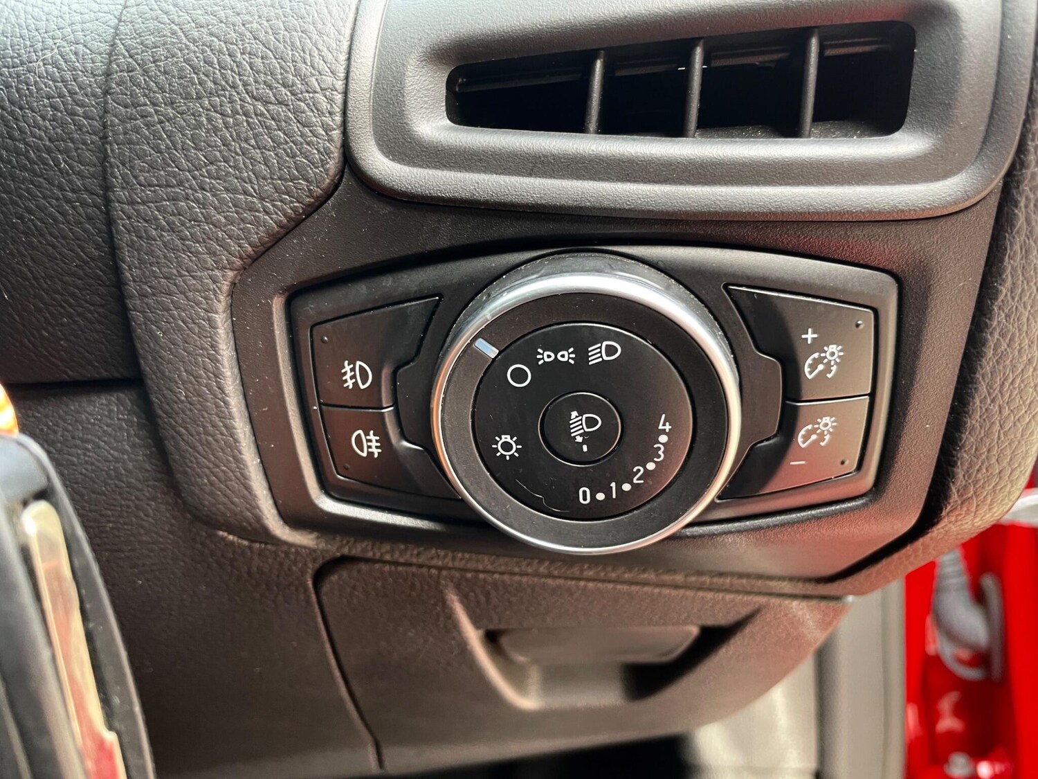 Used Ford Focus 2015 for sale - 78117921: Photo 23