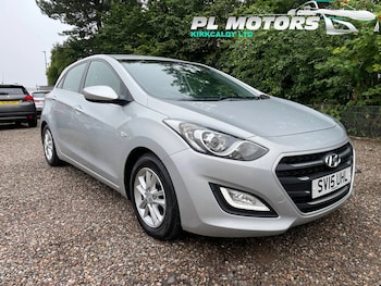 Used Hyundai i30 2015 for sale - 79427512: Photo