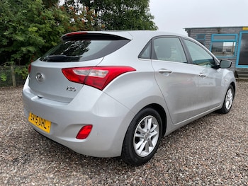 Used Hyundai i30 2015 for sale - 79427512: Photo