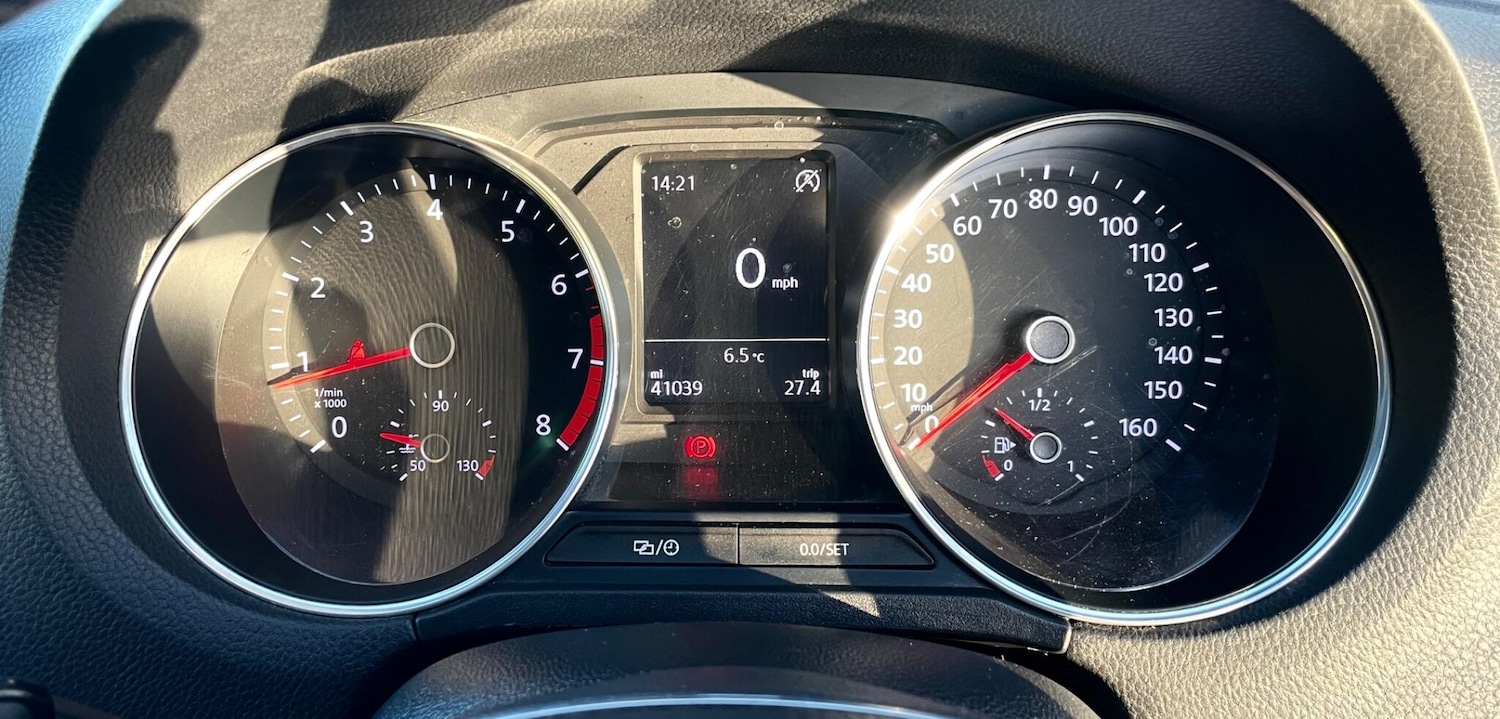 Used Volkswagen Polo 2015 for sale - 77218925: Photo 26