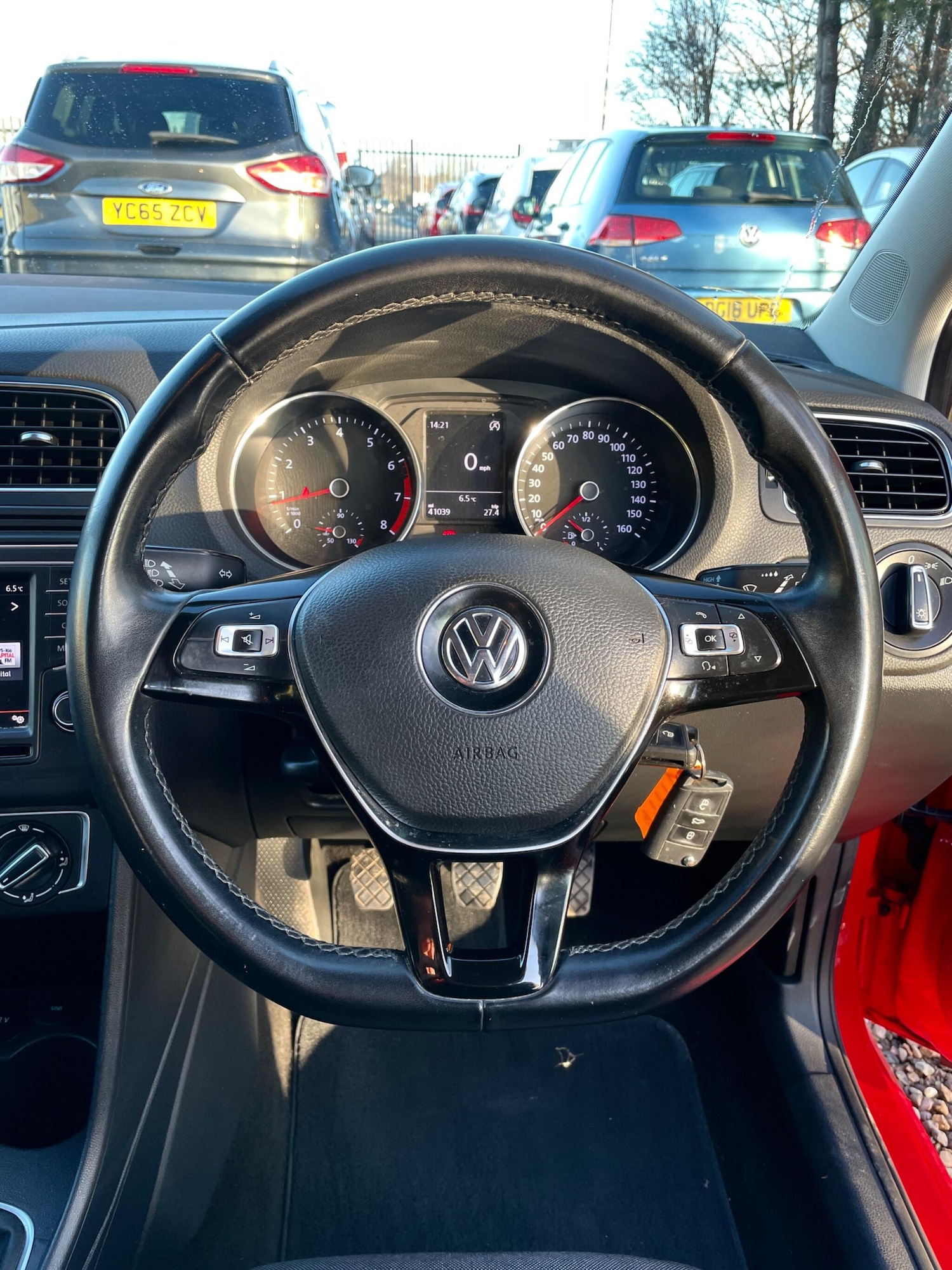 Used Volkswagen Polo 2015 for sale - 77218925: Photo 28