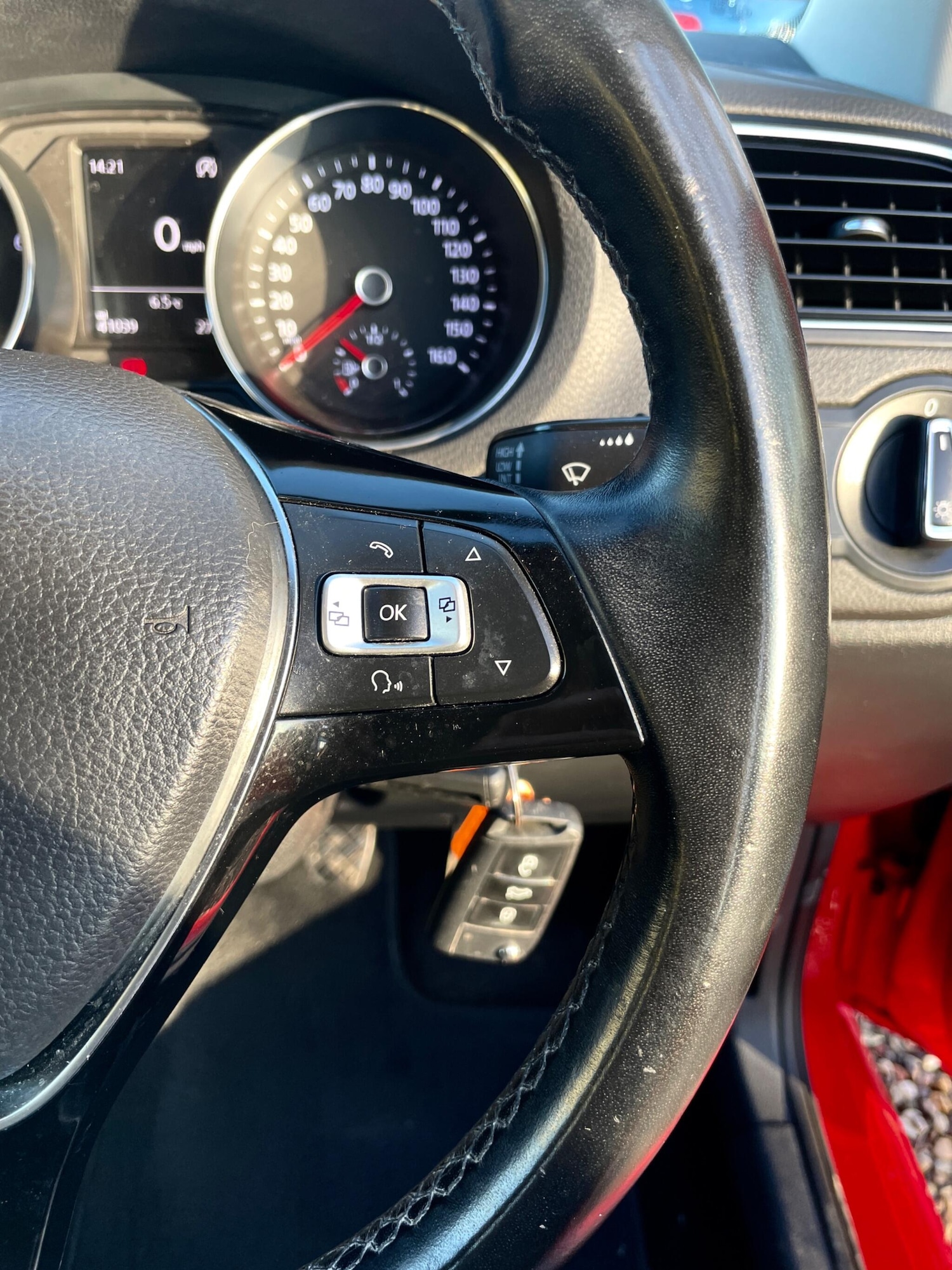 Used Volkswagen Polo 2015 for sale - 77218925: Photo 30