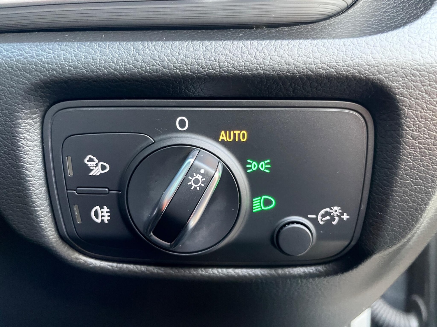 Used Audi A3 2017 for sale - 76928180: Photo 24