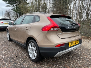 Used Volvo V40 2014 for sale - 78298572: Photo