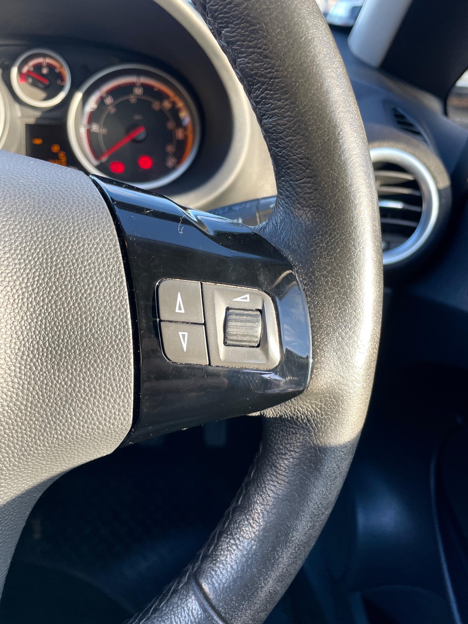 Used Vauxhall Corsa 2013 for sale - 77178252: Photo 18