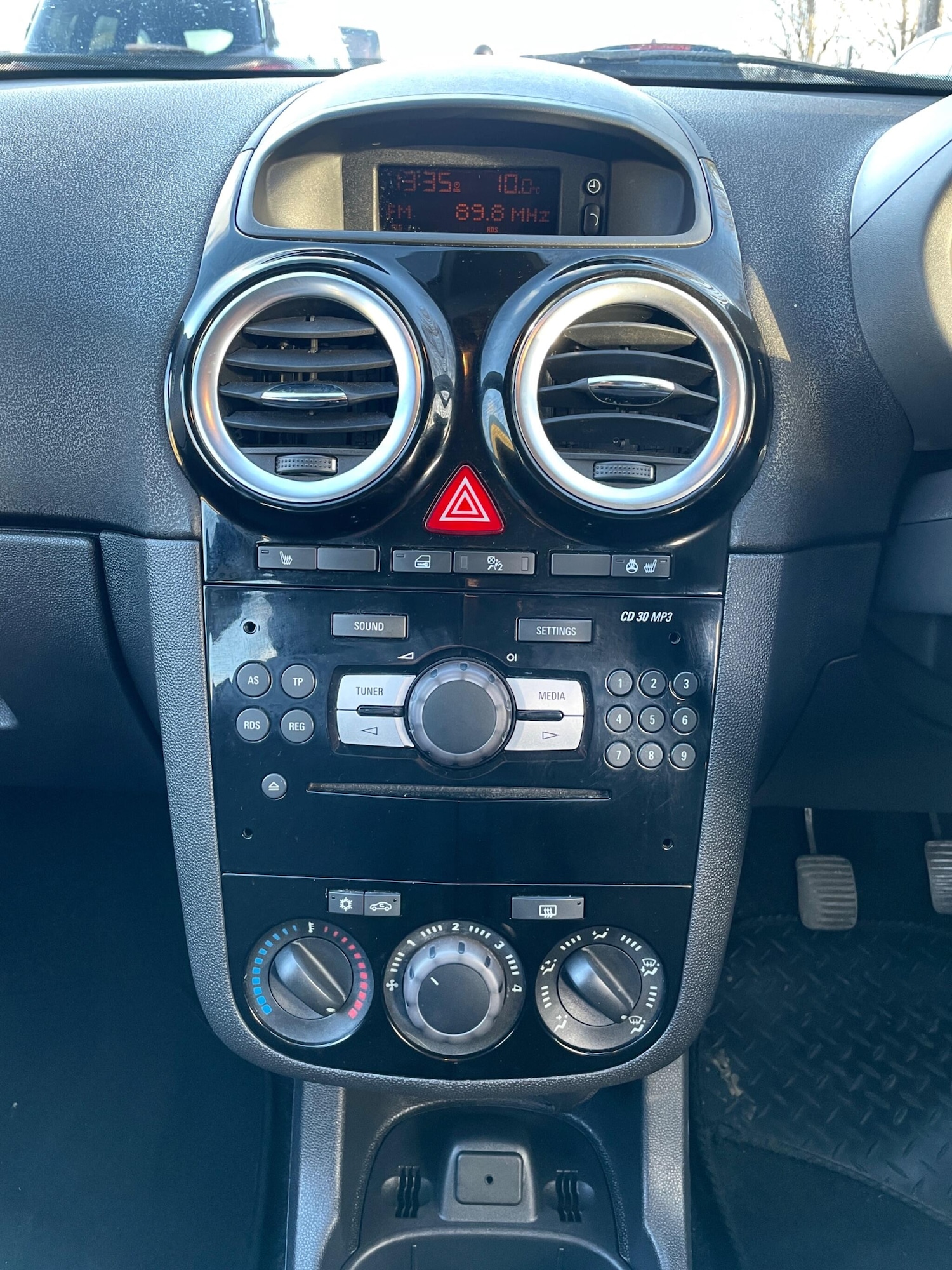 Used Vauxhall Corsa 2013 for sale - 77178252: Photo 19