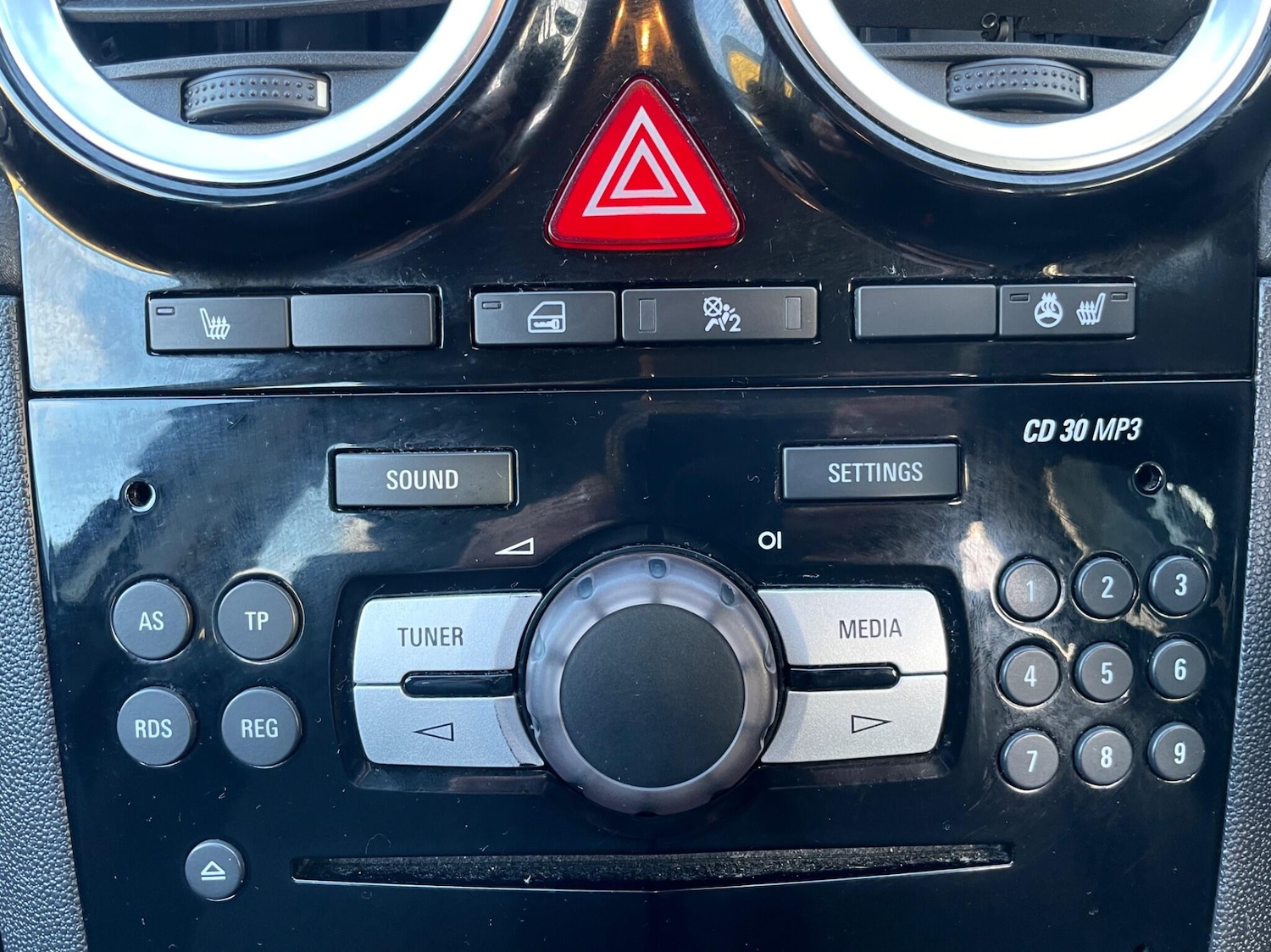 Used Vauxhall Corsa 2013 for sale - 77178252: Photo 21