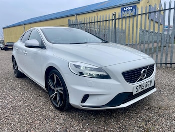 Used Volvo V40 2019 for sale - 78391183: Photo