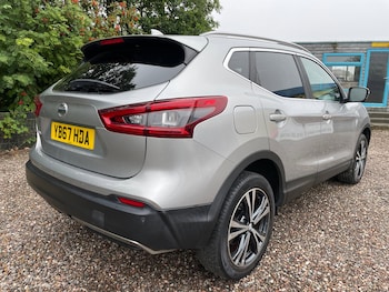 Used Nissan Qashqai 2017 for sale - 79427497: Photo