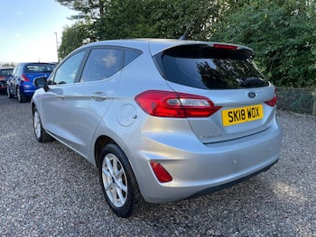 Used Ford Fiesta 2018 for sale - 79747975: Photo
