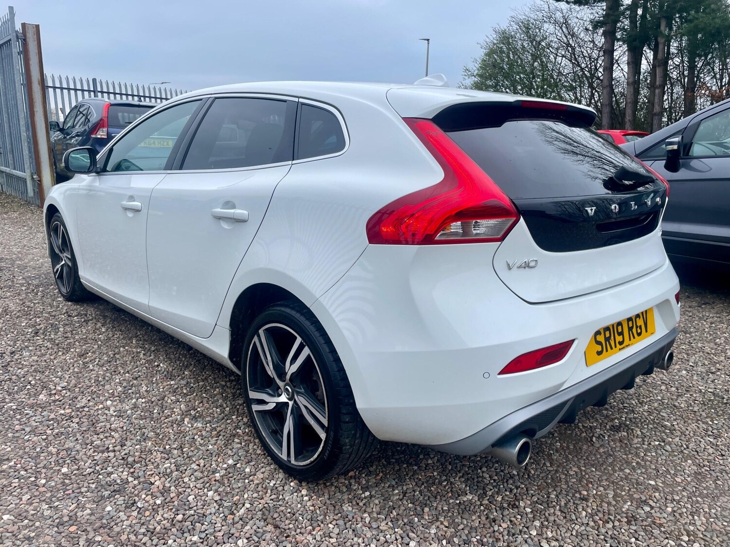 Used Volvo V40 2019 for sale - 77983043: Photo 4