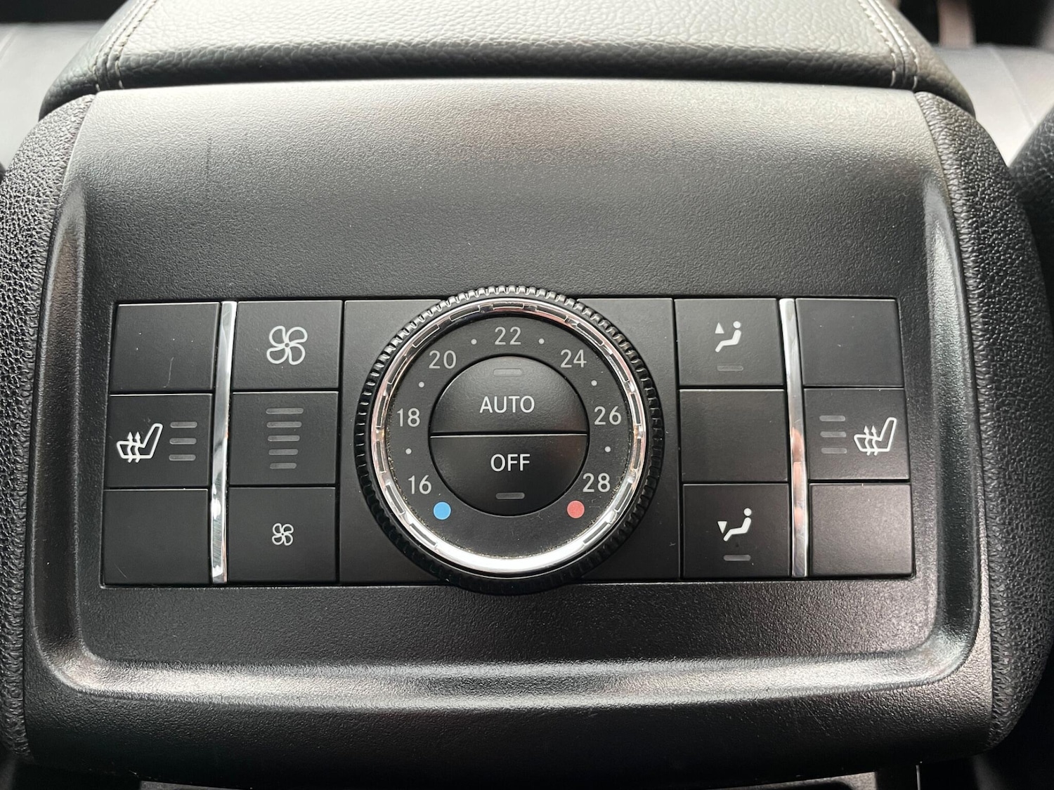 Used Mercedes-Benz R Class 2010 for sale - 76271849: Photo 26