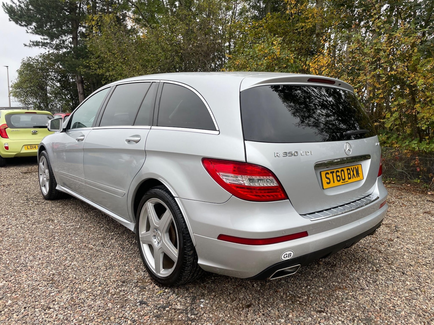 Used Mercedes-Benz R Class 2010 for sale - 76271849: Photo 4