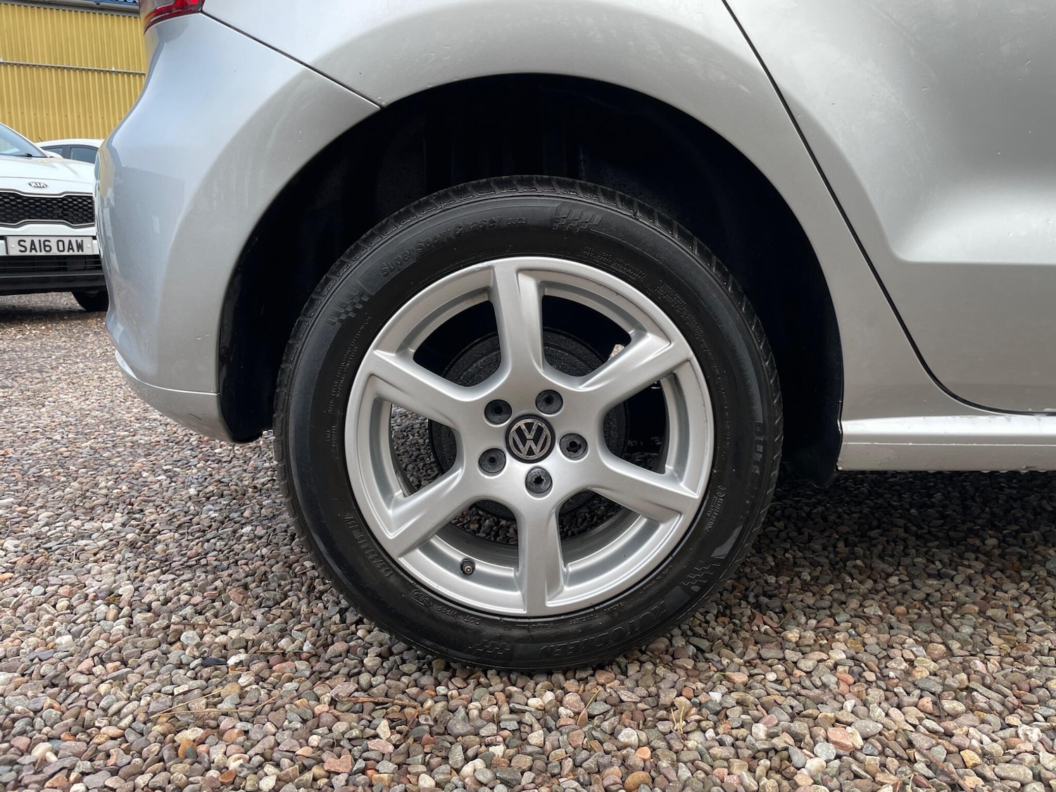 Used Volkswagen Polo 2010 for sale - 76754765: Photo 11