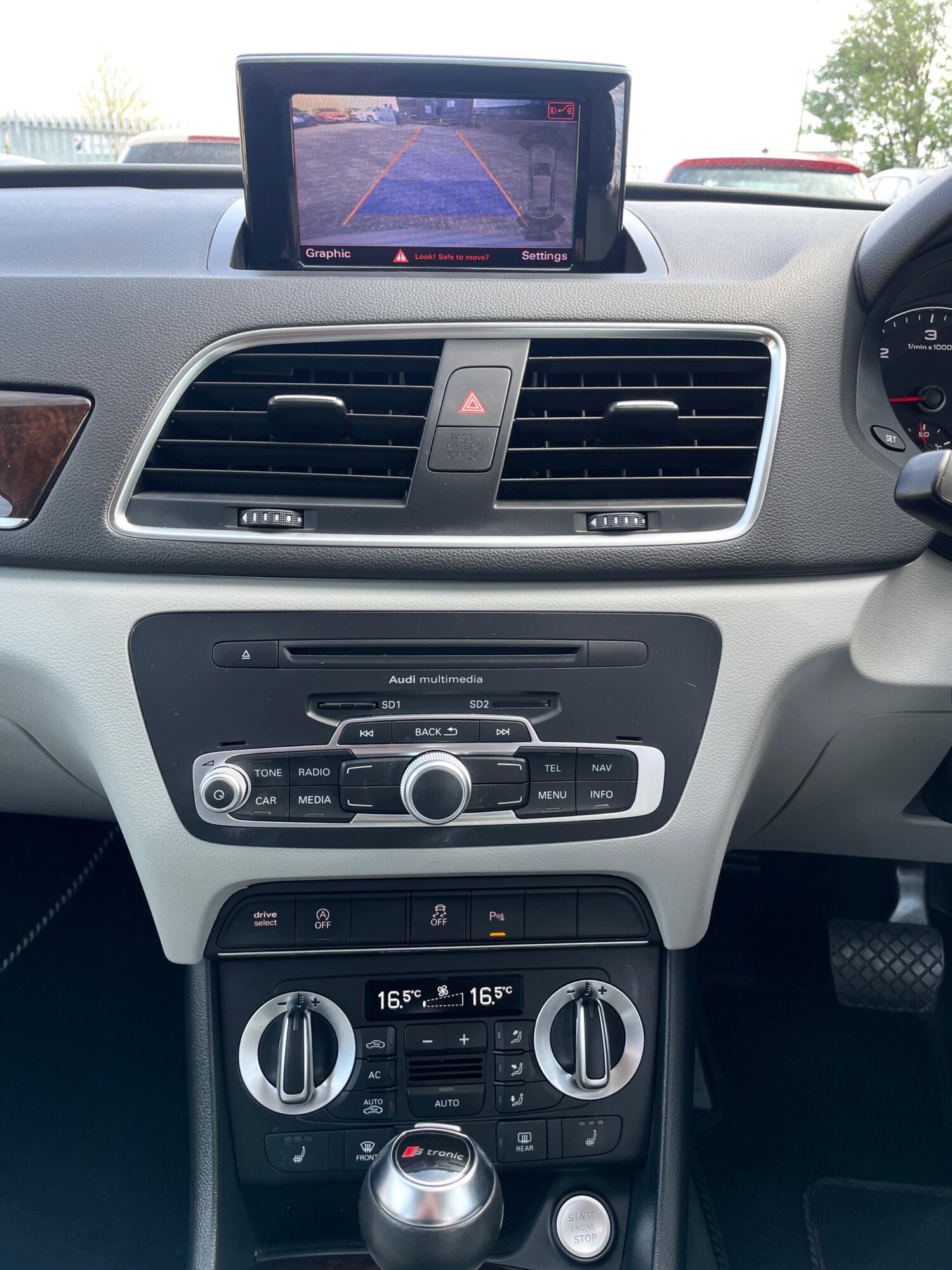 Used Audi Q3 2012 for sale - 78206833: Photo 19