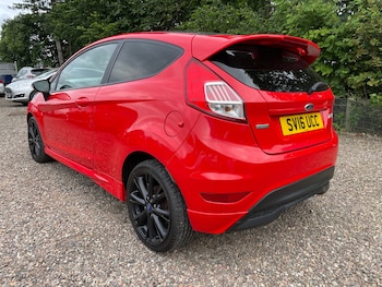 Used Ford Fiesta 2016 for sale - 79108573: Photo