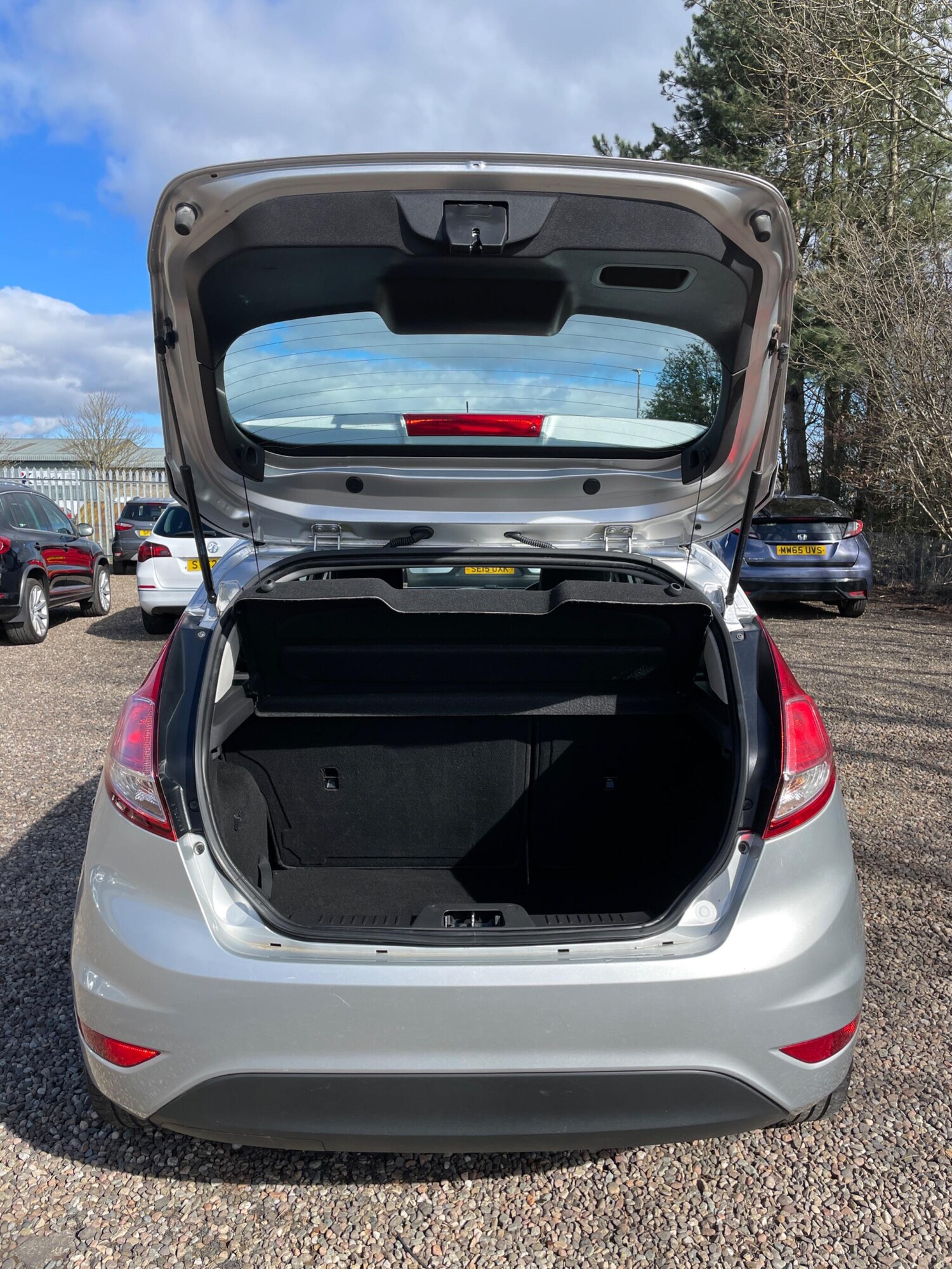 Used Ford Fiesta 2015 for sale - 78088756: Photo 11