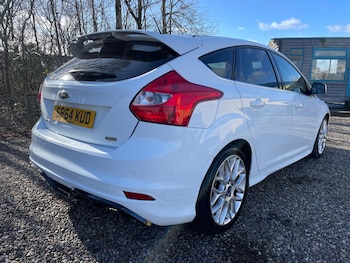 Used Ford Focus 2014 for sale - 77698354: Photo