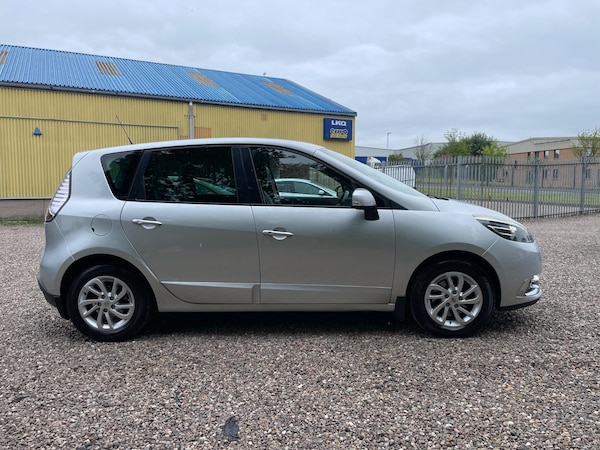 Used Renault Scenic 2014 for sale - 75312905: Photo 8