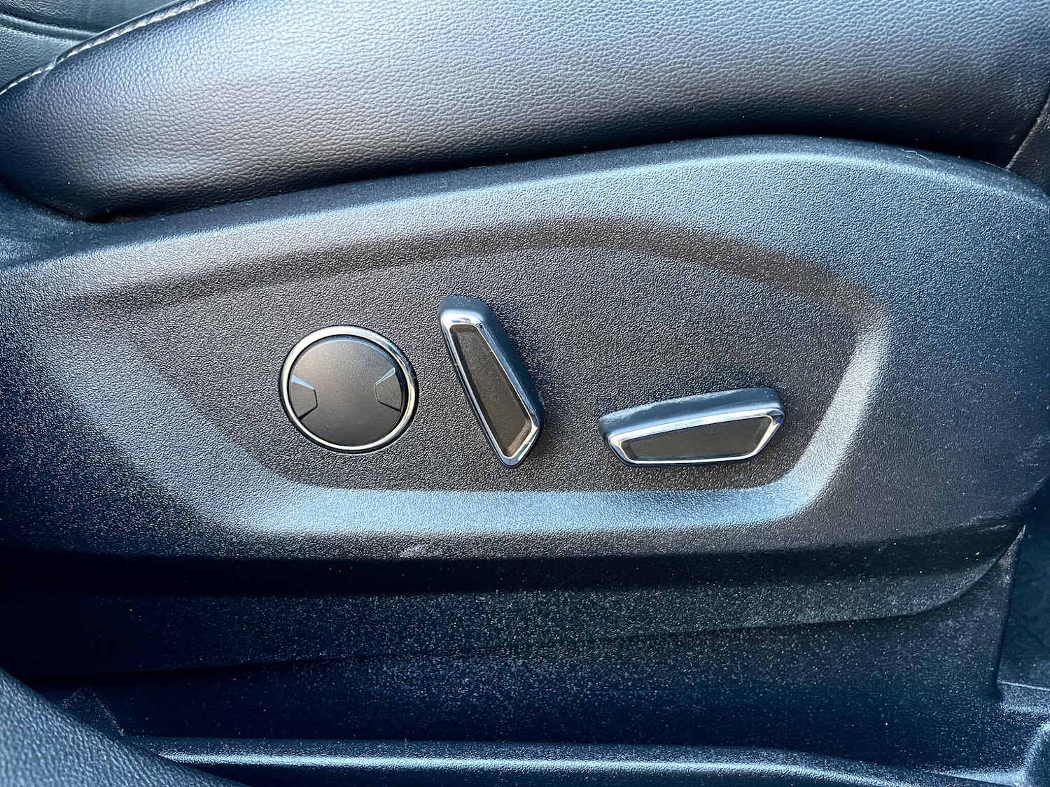 Used Ford Galaxy 2017 for sale - 76928171: Photo 17