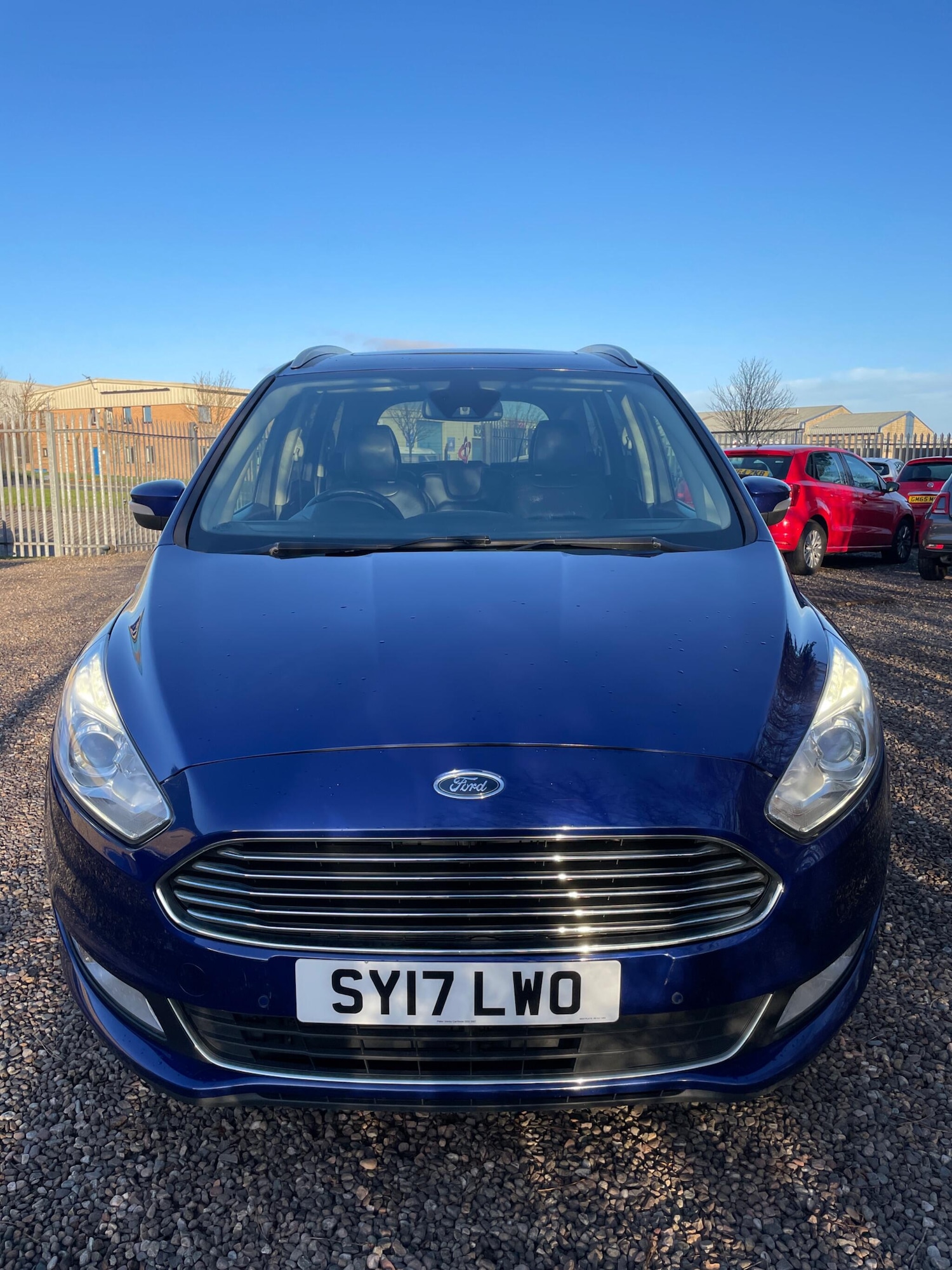 Used Ford Galaxy 2017 for sale - 76928171: Photo 2