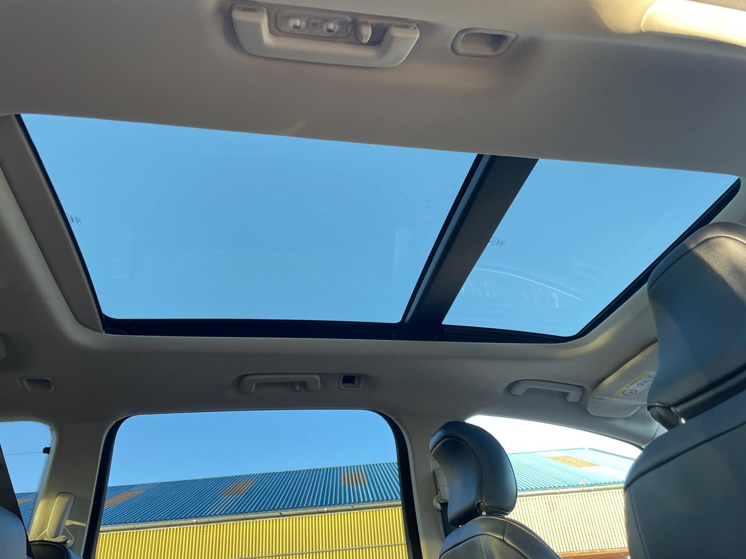 Used Ford Galaxy 2017 for sale - 76928171: Photo 37