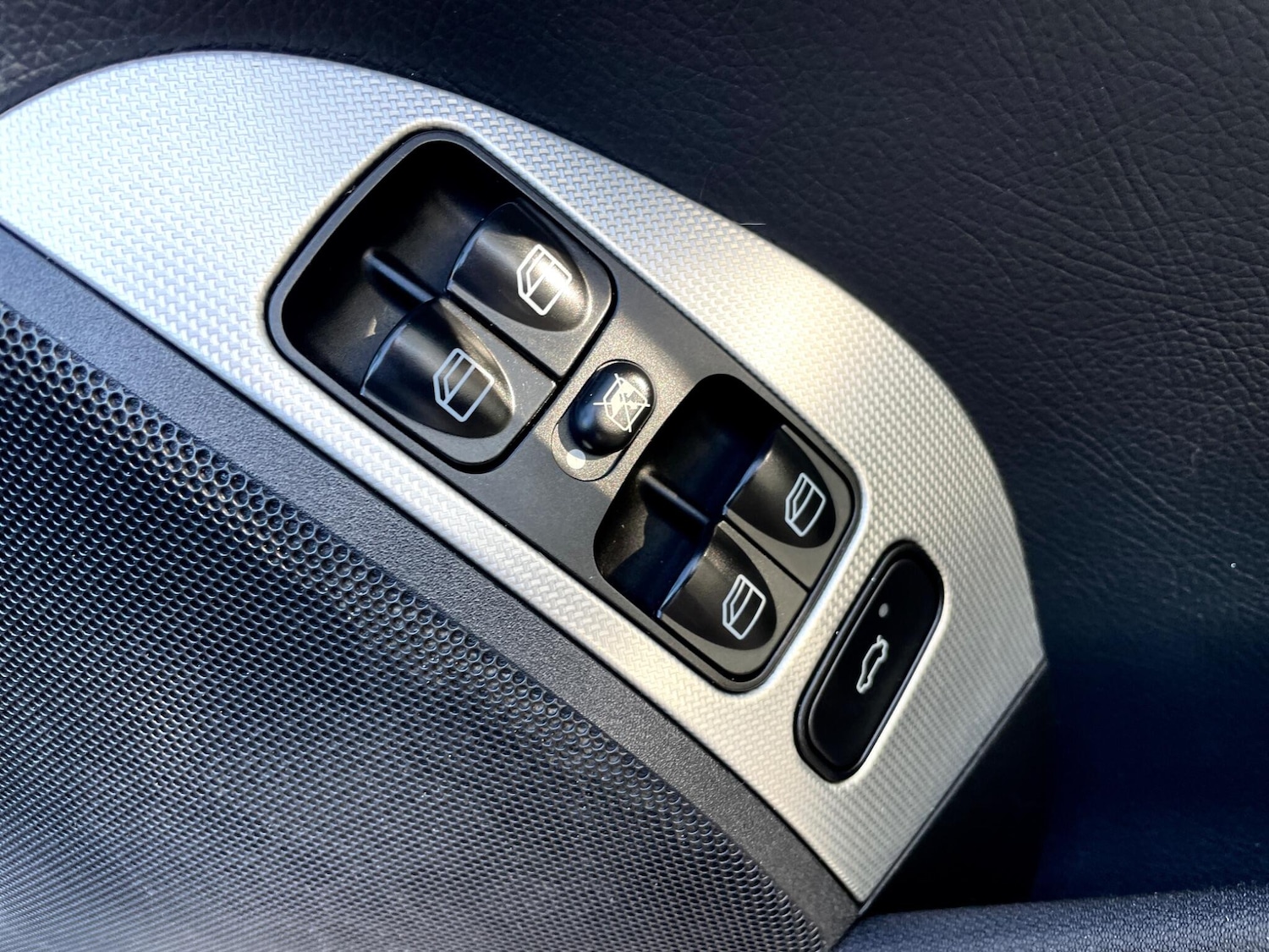 Used Mercedes-Benz CLK 2009 for sale - 76229355: Photo 26