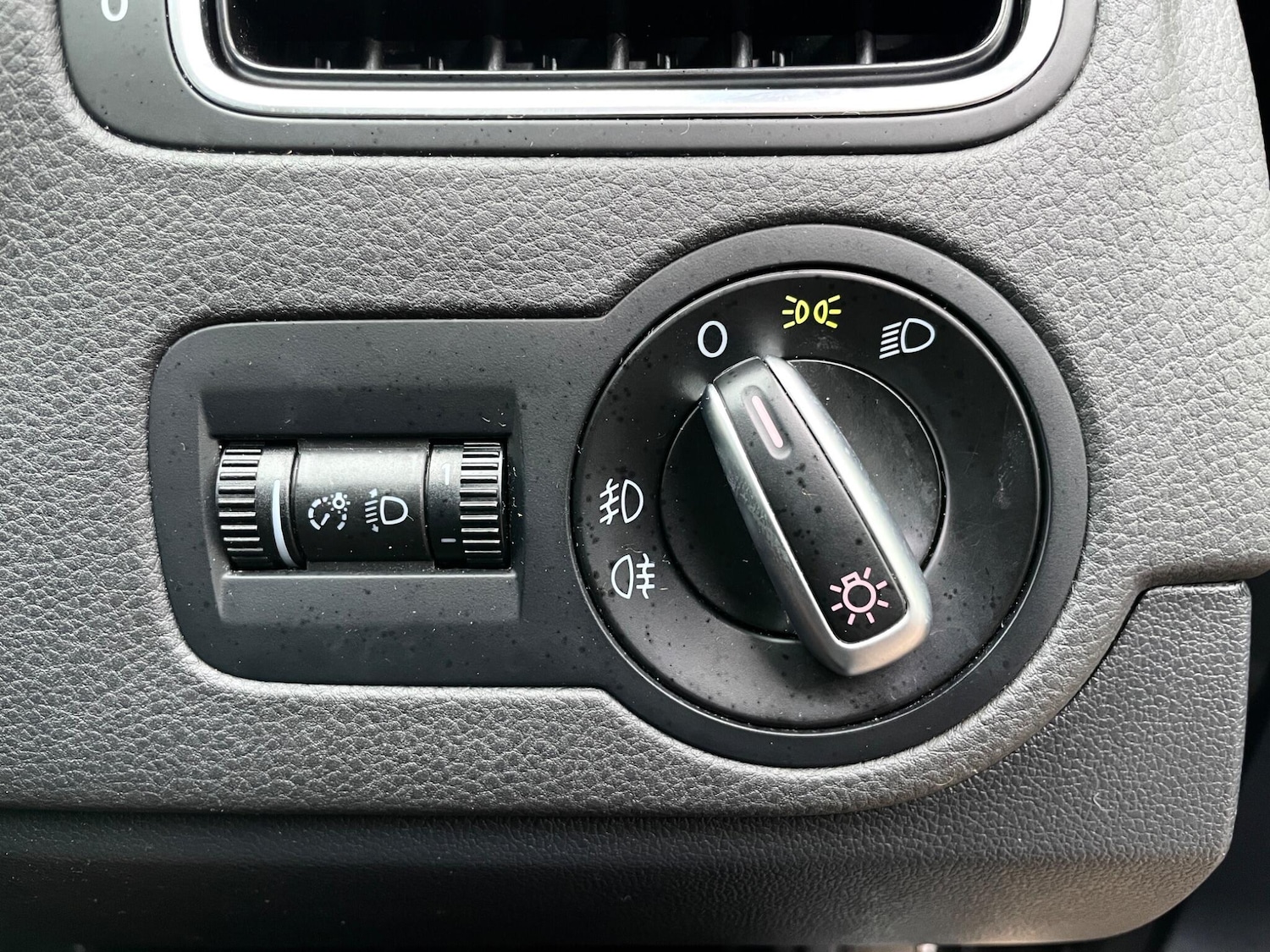 Used Volkswagen Polo 2013 for sale - 76937672: Photo 21