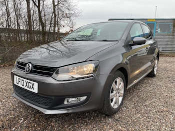 Used Volkswagen Polo 2013 for sale - 76937672: Photo