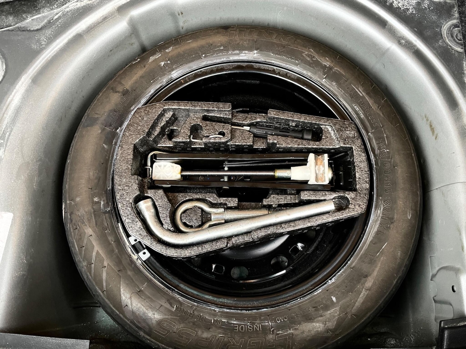 Used Volkswagen Polo 2013 for sale - 76937672: Photo 31