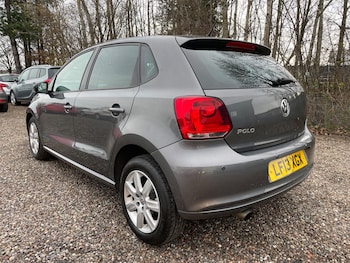 Used Volkswagen Polo 2013 for sale - 76937672: Photo