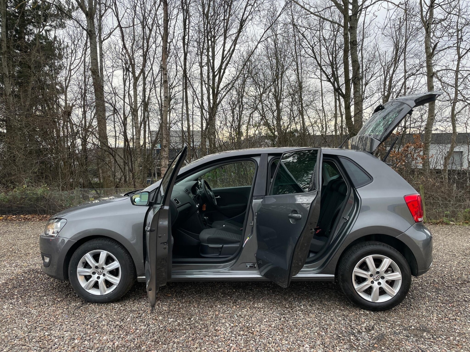 Used Volkswagen Polo 2013 for sale - 76937672: Photo 6