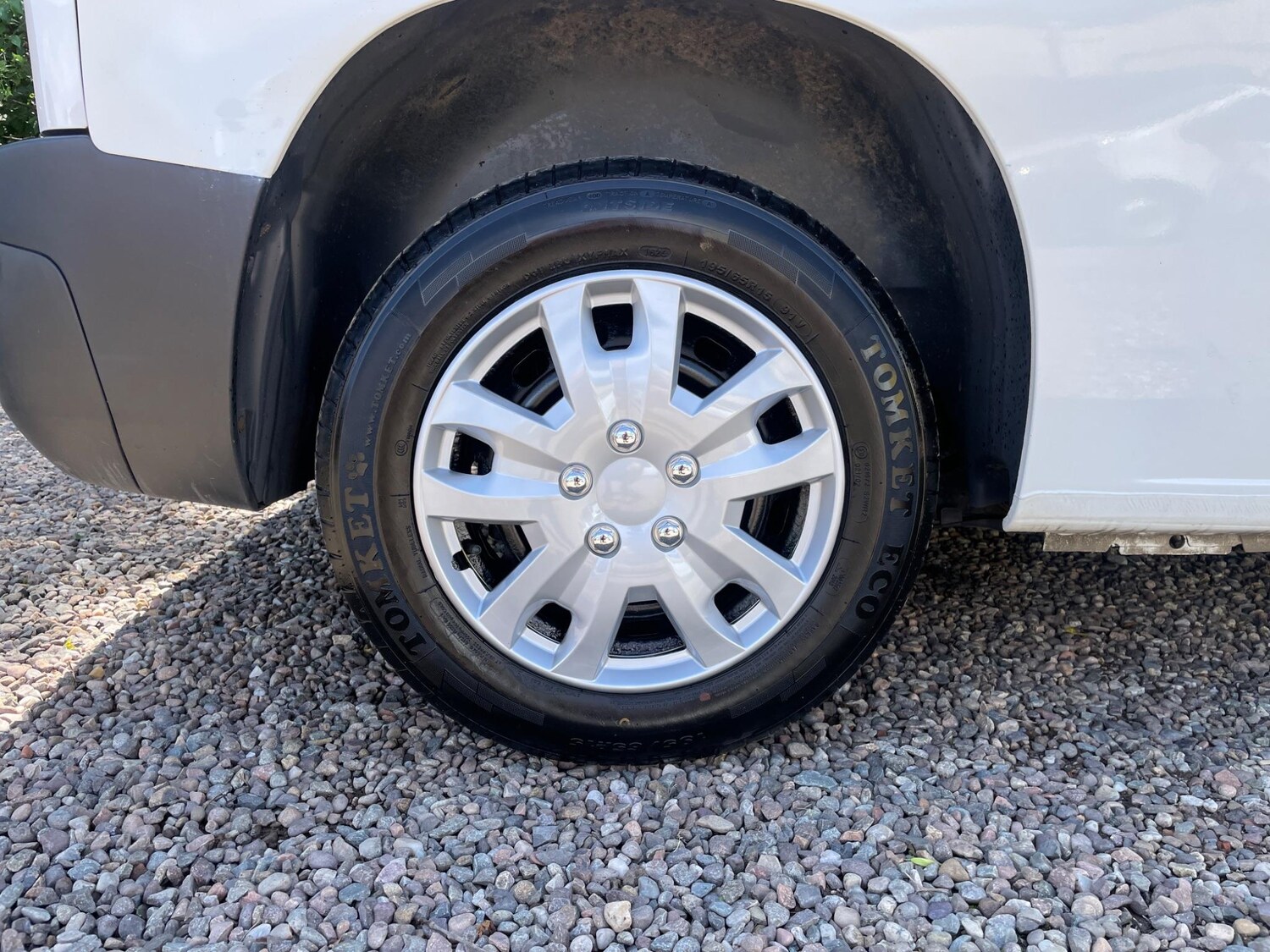 Vehicle 22