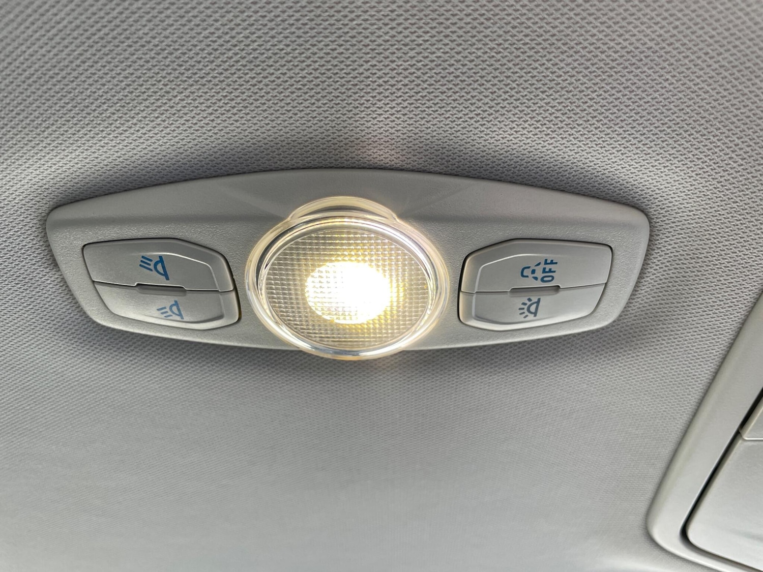 Used Ford C-Max 2015 for sale - 77983061: Photo 26