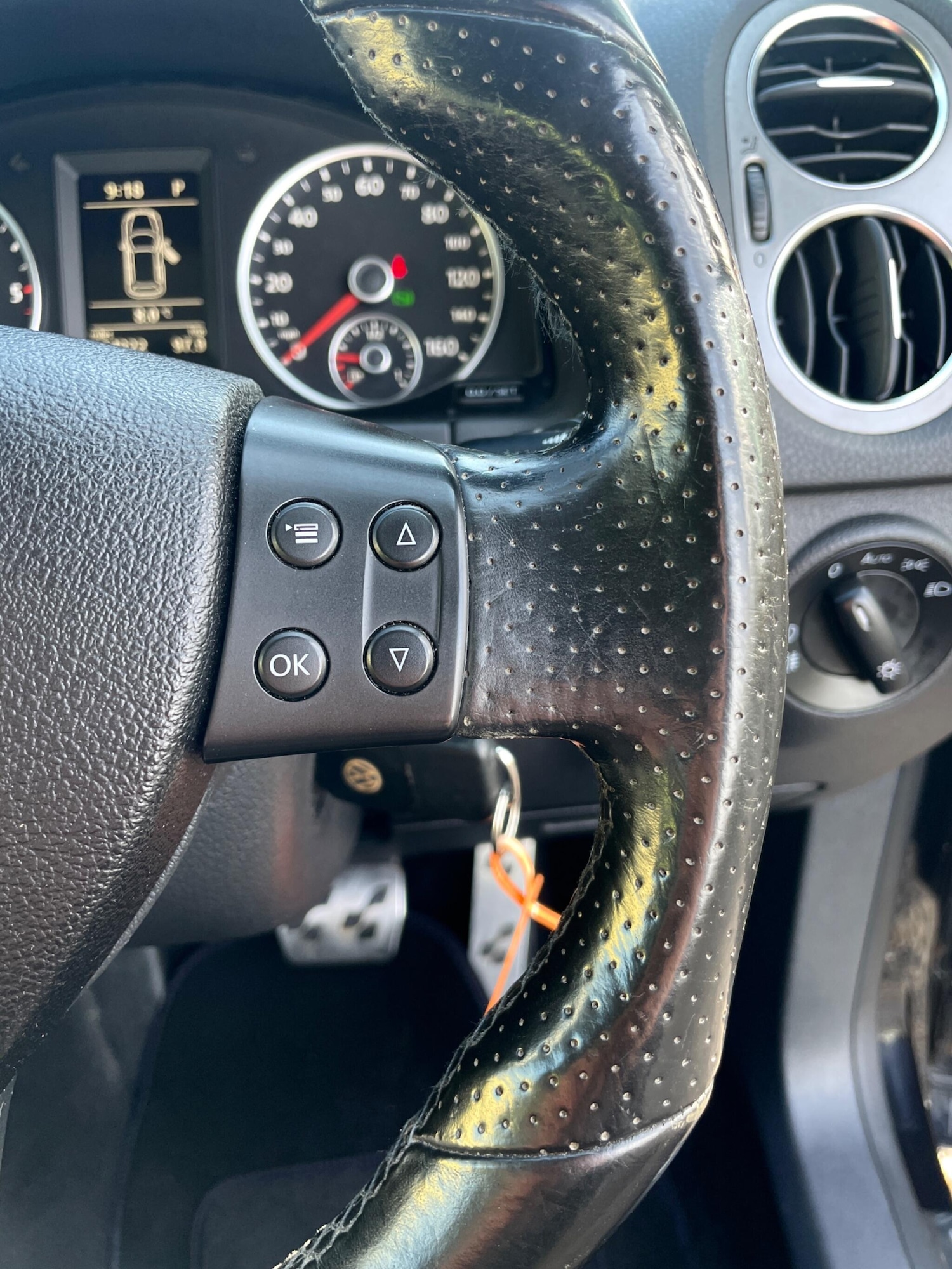 Used Volkswagen Tiguan 2009 for sale - 78206844: Photo 17