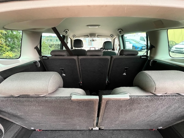 Used Vauxhall Zafira Tourer 2014 for sale - 76315763: Photo 12