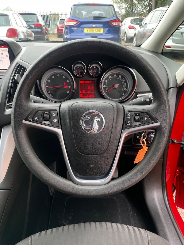 Used Vauxhall Zafira Tourer 2014 for sale - 76315763: Photo 17
