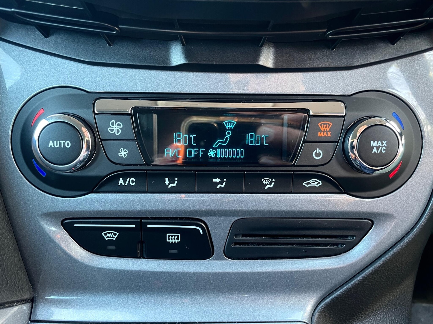 Used Ford Focus 2011 for sale - 76420271: Photo 20