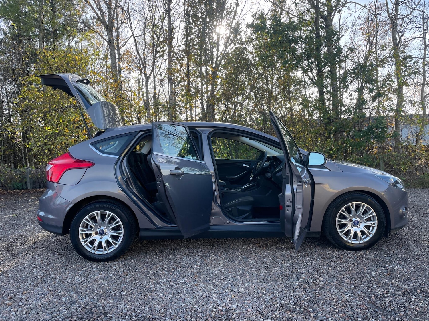 Used Ford Focus 2011 for sale - 76420271: Photo 7