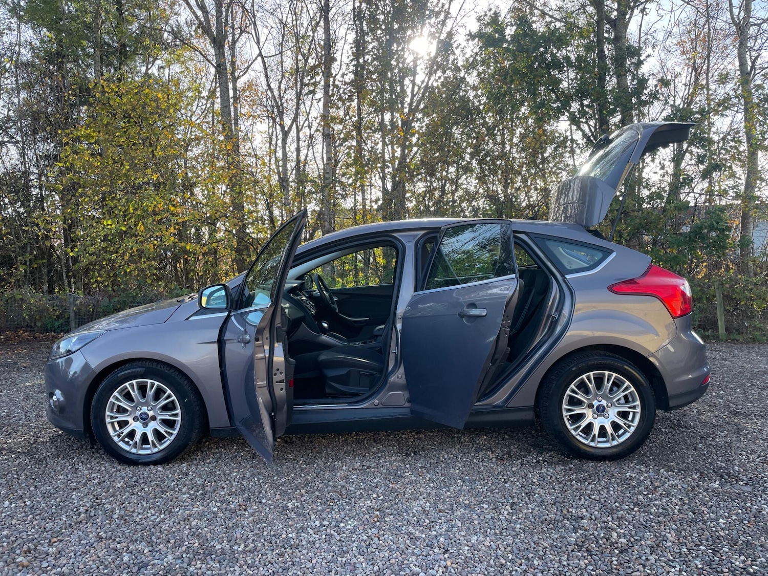 Used Ford Focus 2011 for sale - 76420271: Photo 8