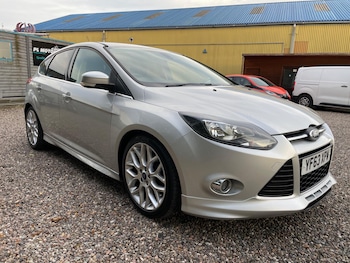 2014 - 2.0 TDCi Zetec S Euro 5 5dr