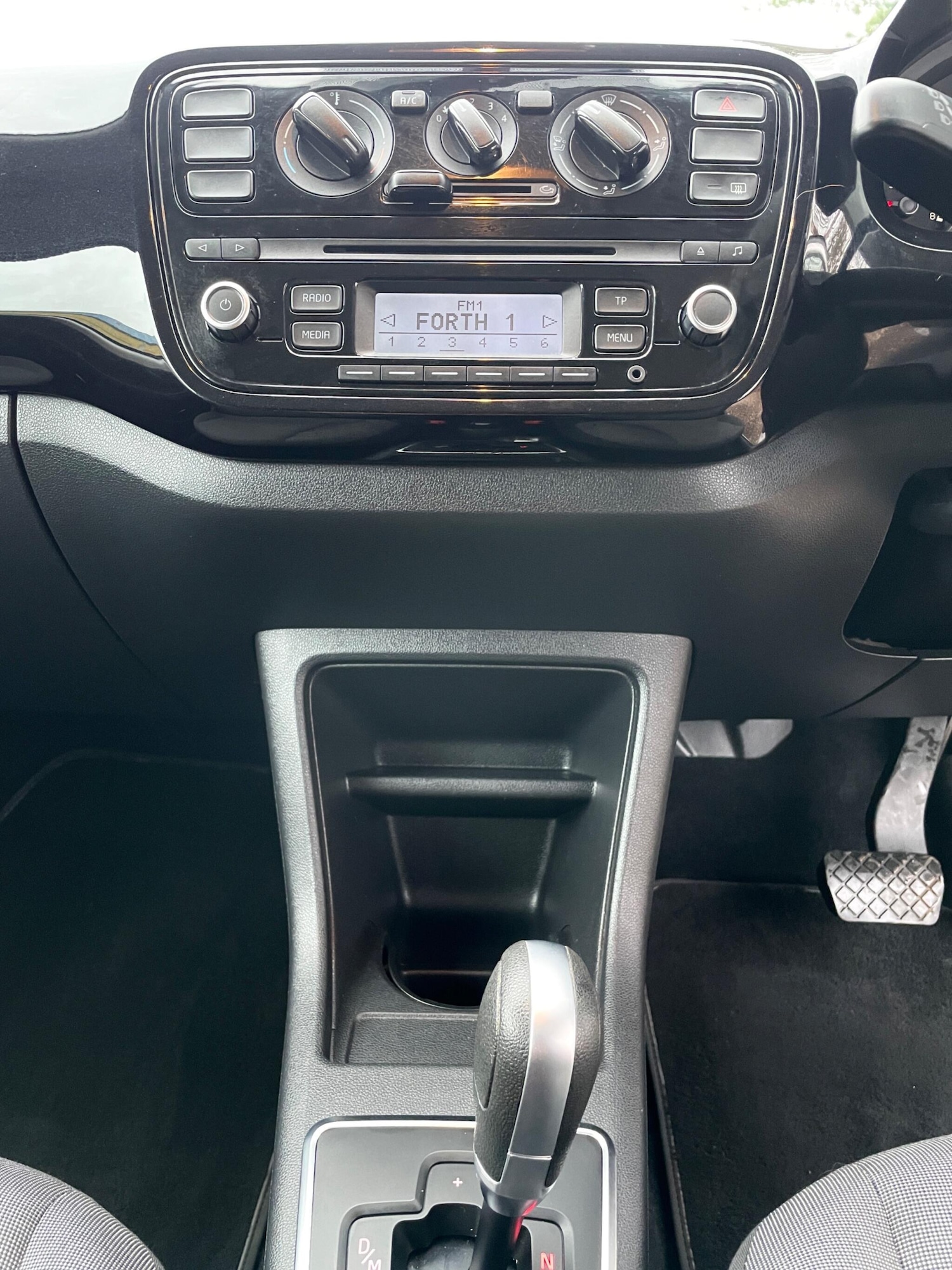 Used Volkswagen up! 2013 for sale - 76717520: Photo 21