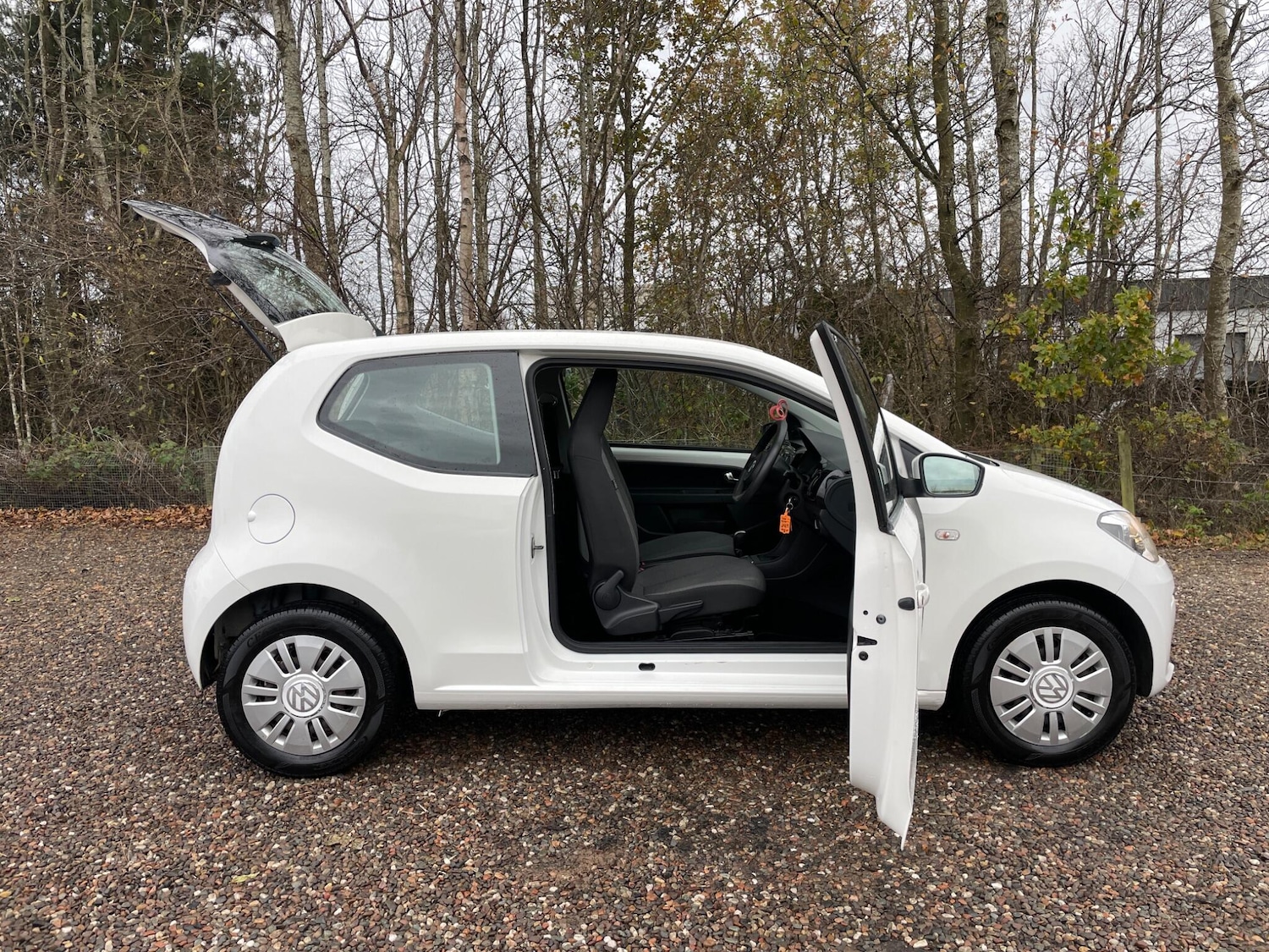 Used Volkswagen up! 2013 for sale - 76717520: Photo 7