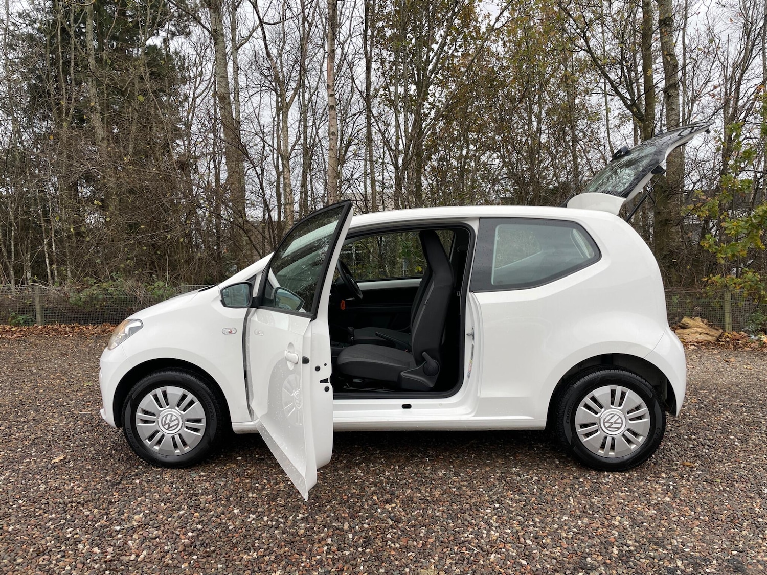 Used Volkswagen up! 2013 for sale - 76717520: Photo 8