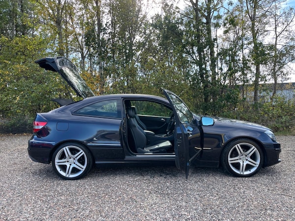 Used Mercedes-Benz CLC 2010 for sale - 76229359: Photo 7