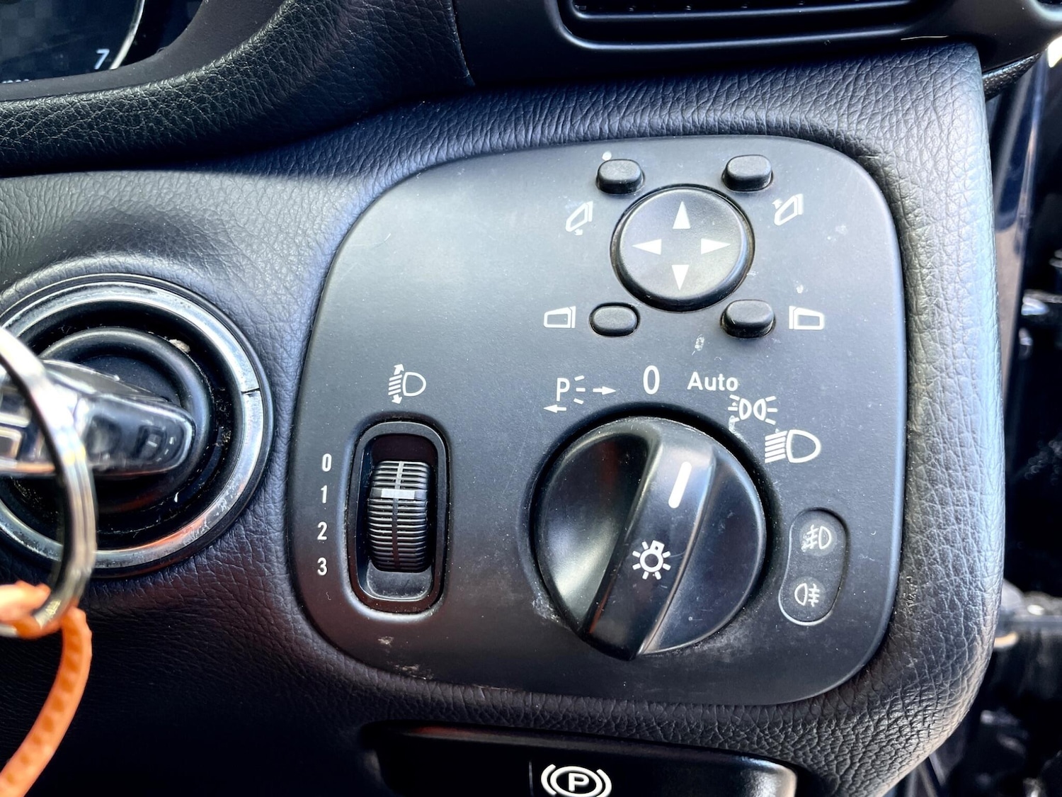 Used Mercedes-Benz CLC Class 2010 for sale - 76327973: Photo 20