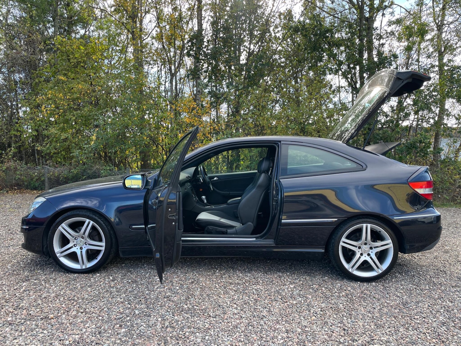 Used Mercedes-Benz CLC Class 2010 for sale - 76327973: Photo 8