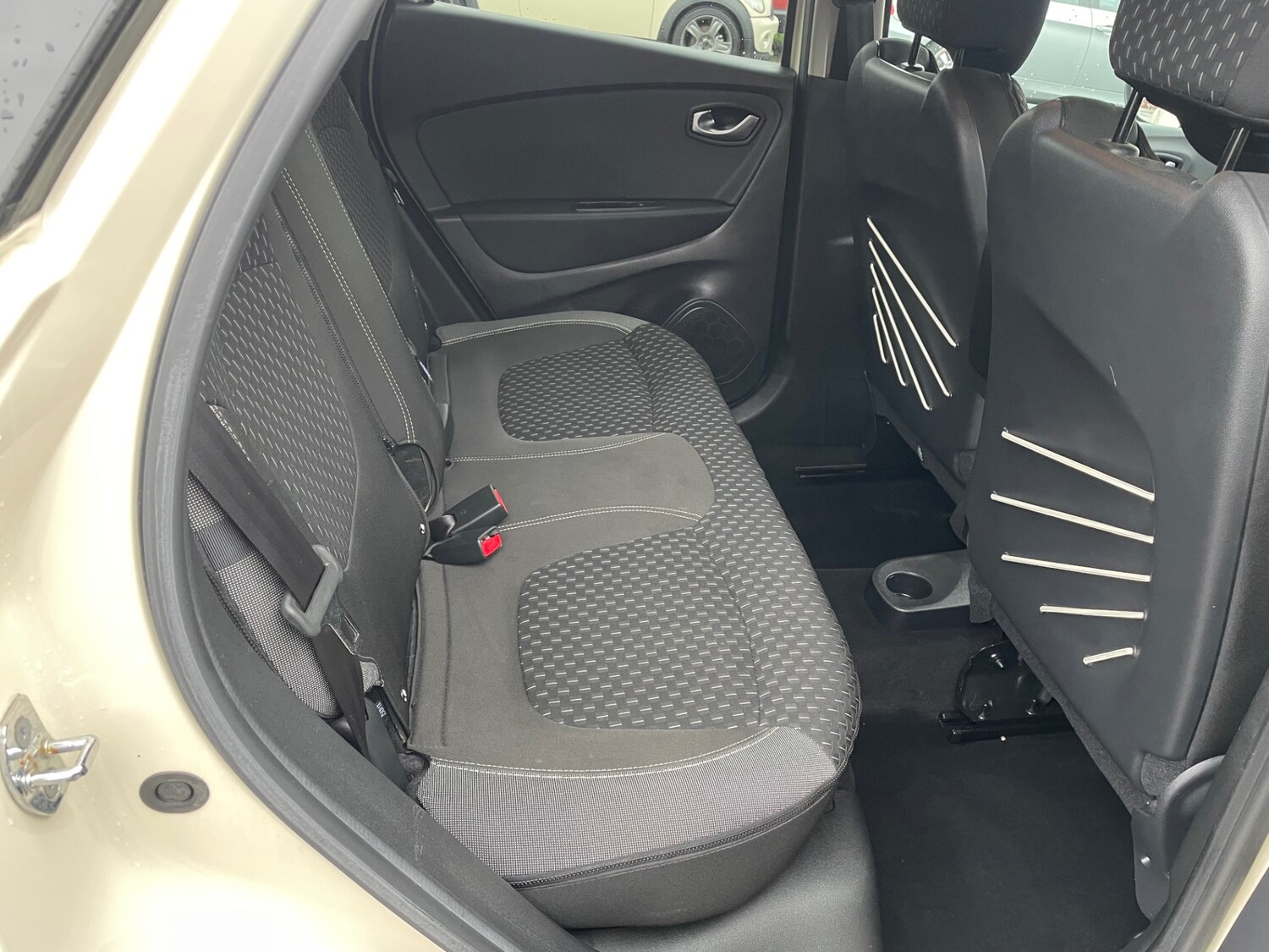 Used Renault Captur 2017 for sale - 78028772: Photo 12