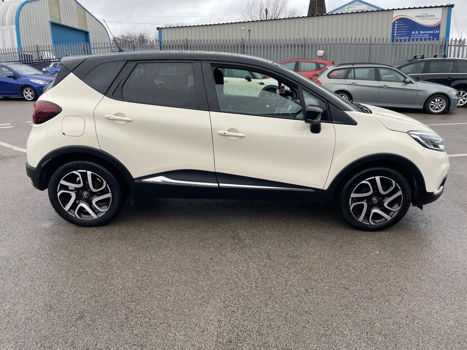 Used Renault Captur 2017 for sale - 78028772: Photo 8