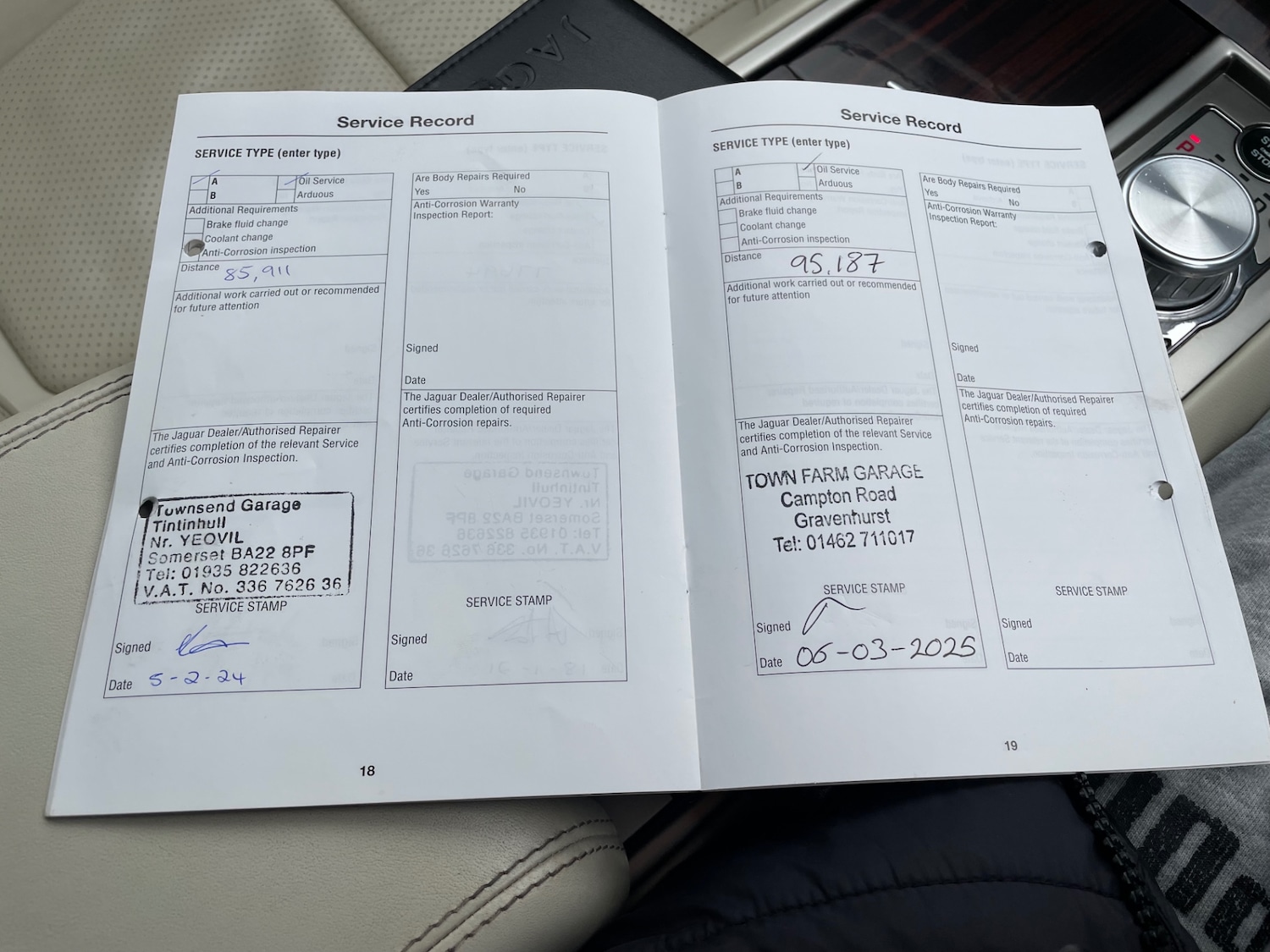 Used Jaguar XF 2010 for sale - 77782112: Photo 27